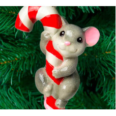 Елочное украшение Мышь с конфетой