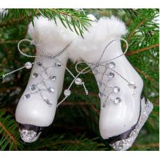 Елочное украшение из стекла Белые коньки